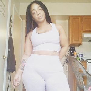 Meet your Posher, Monroe